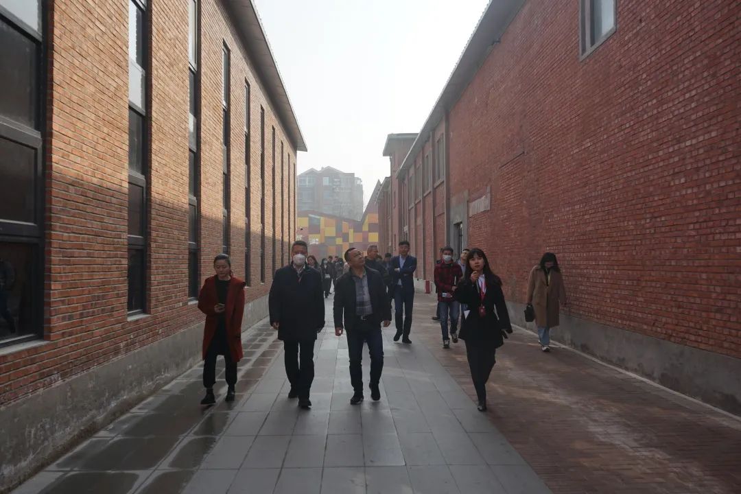 1678676576662478.jpg 1678676576662478.jpg