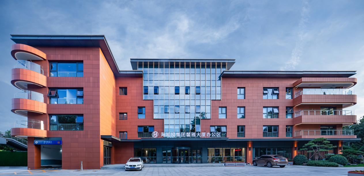 1698802591999576.jpg 1698802591999576.jpg